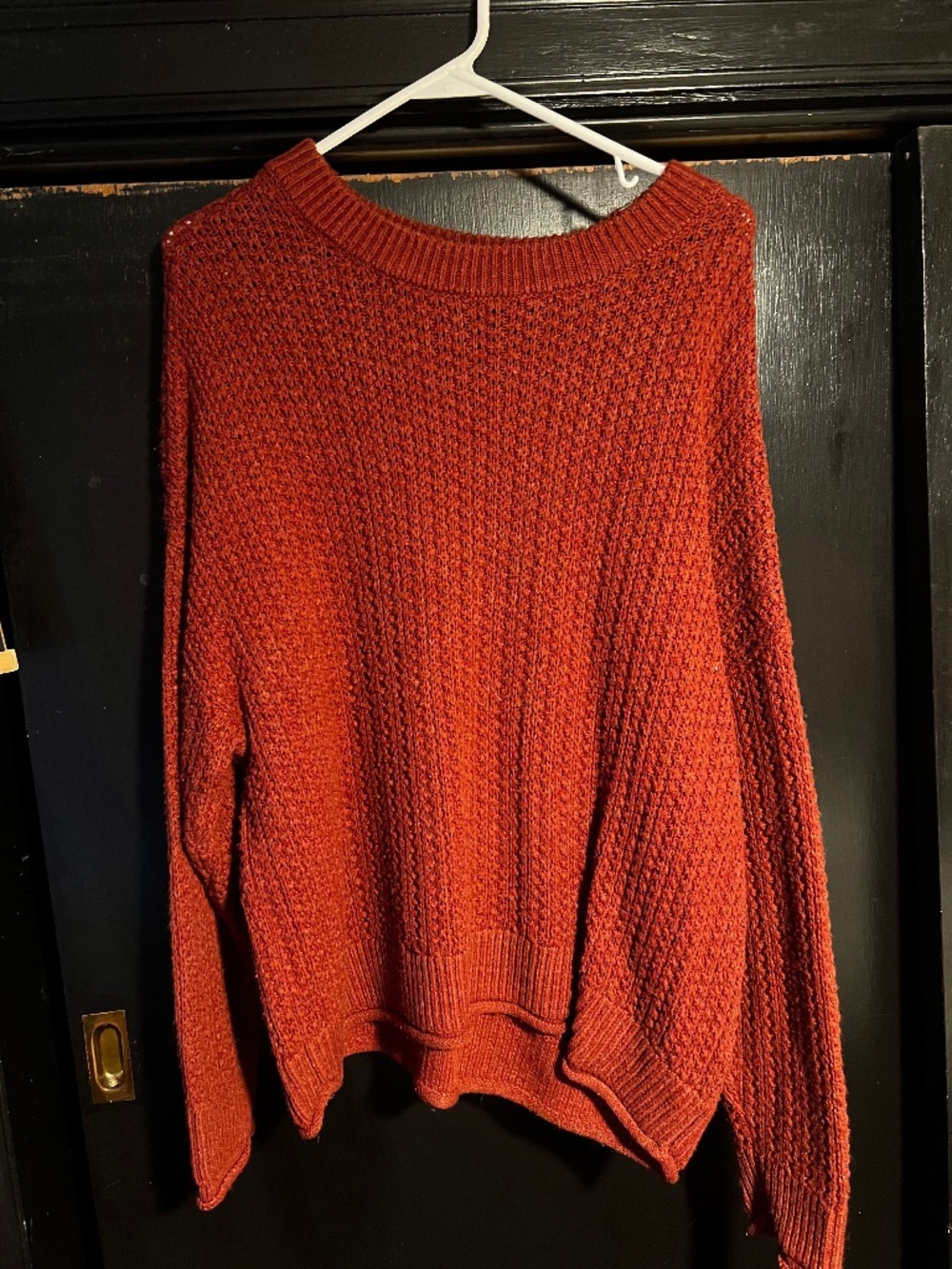 Universal thread sweater